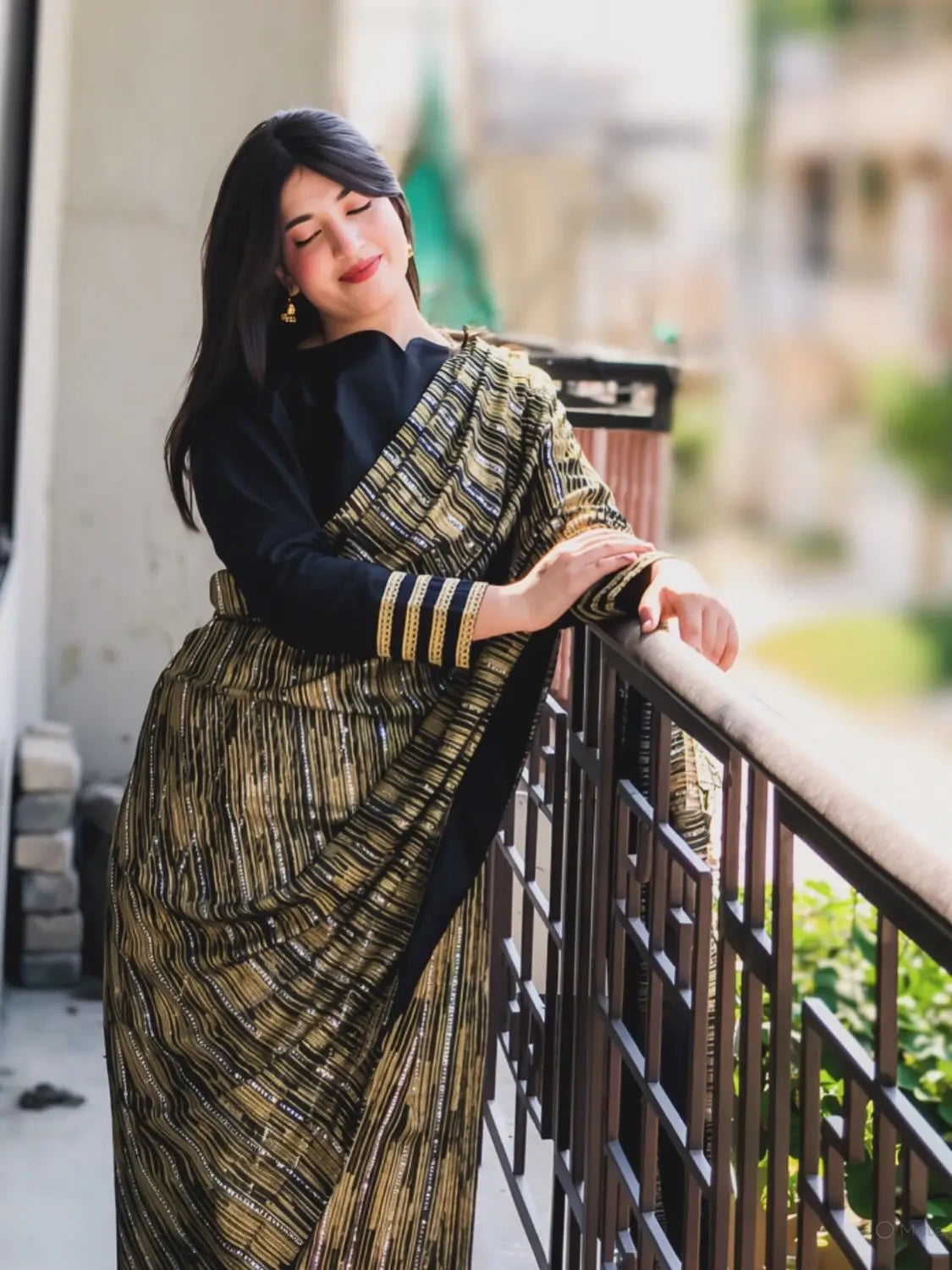 Black & Golden Saree for Women (XS–XL)